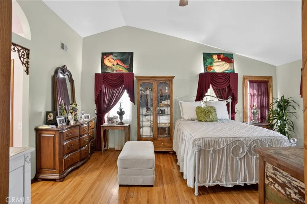 3848 E AVENUE T4 Palmdale, CA 93550