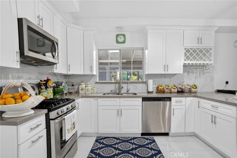 3848 E AVENUE T4 Palmdale, CA 93550