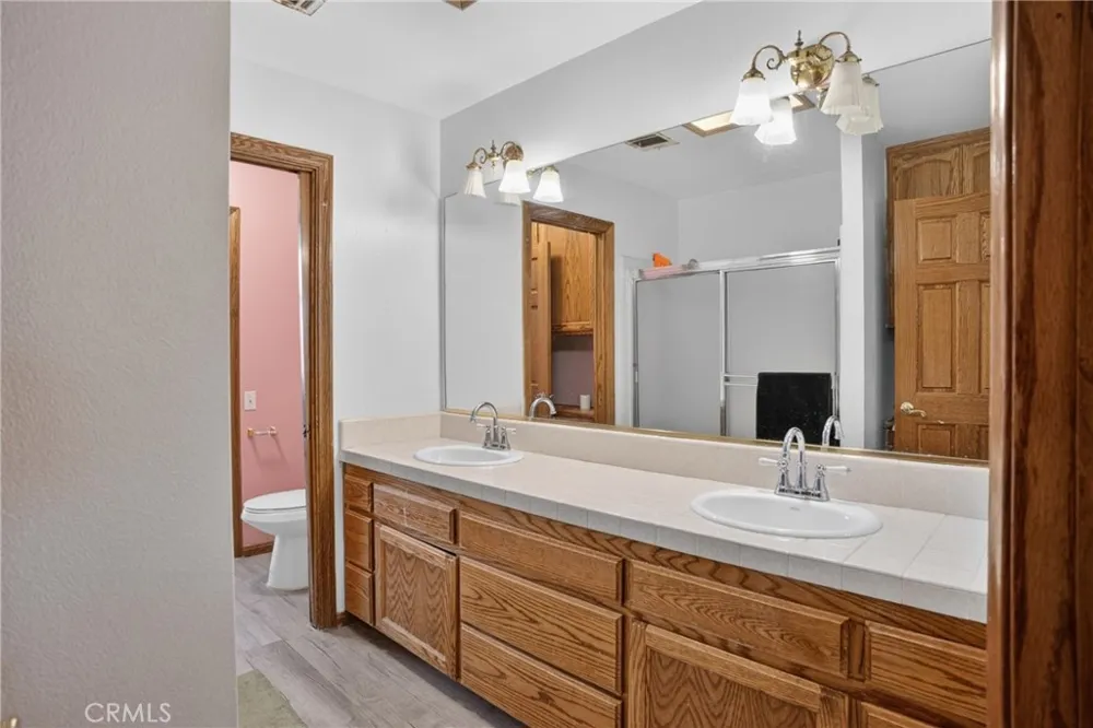 3848 E AVENUE T4 Palmdale, CA 93550
