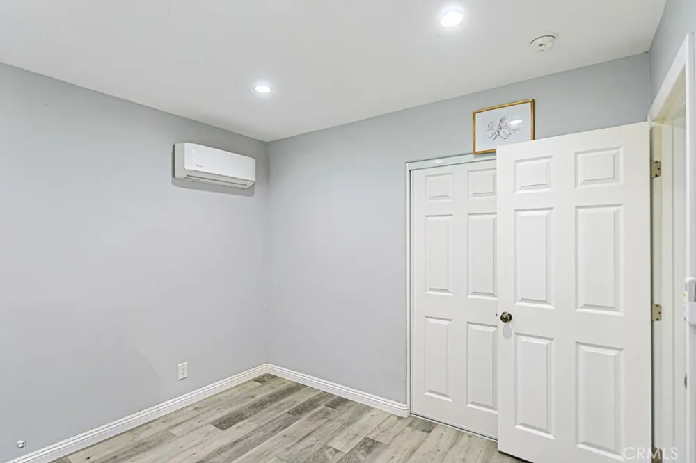 14671 Hunter Ln Midway City, CA 92655