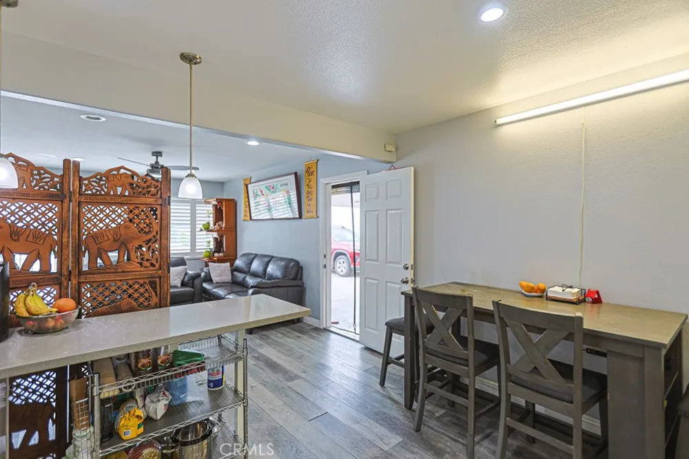 14671 Hunter Ln Midway City, CA 92655