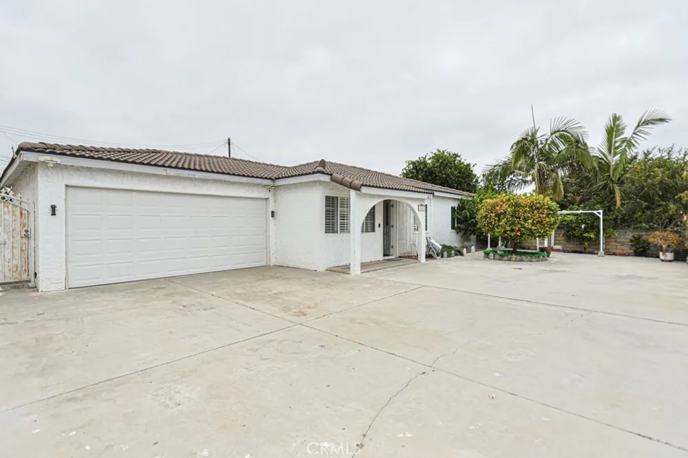 14671 Hunter Ln Midway City, CA 92655