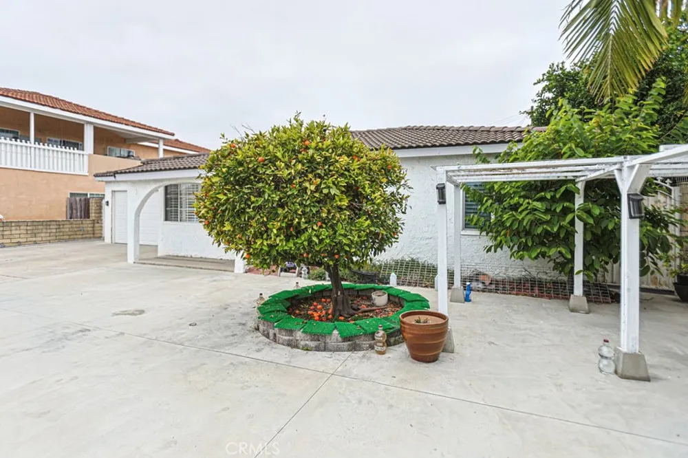 14671 Hunter Ln Midway City, CA 92655