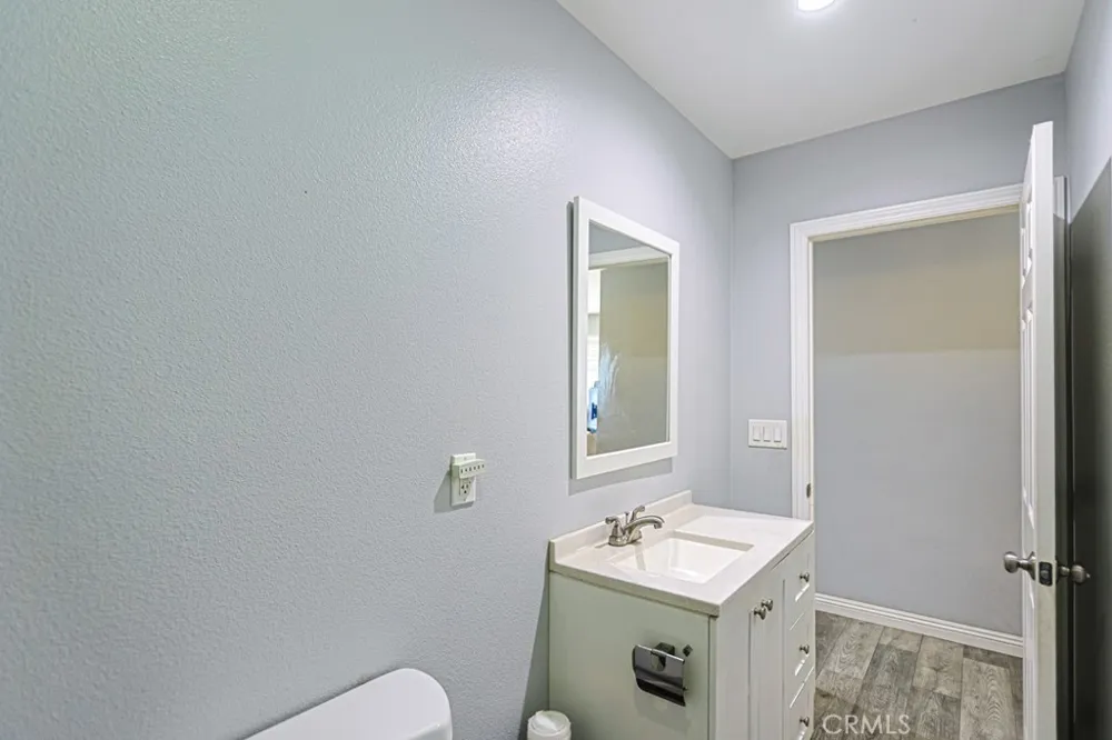 14671 Hunter Ln Midway City, CA 92655