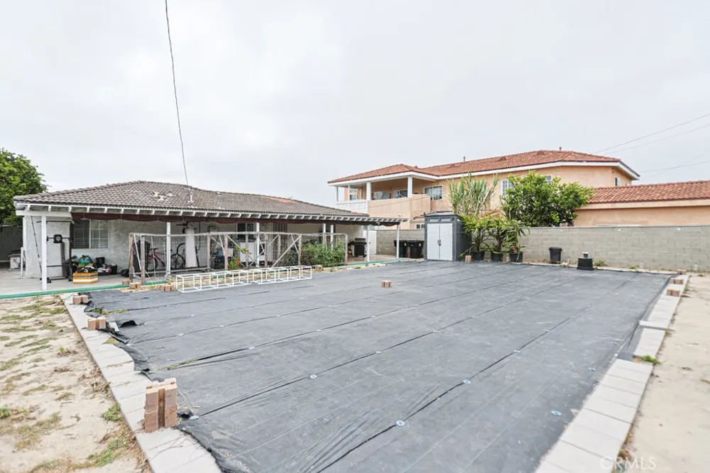 14671 Hunter Ln Midway City, CA 92655
