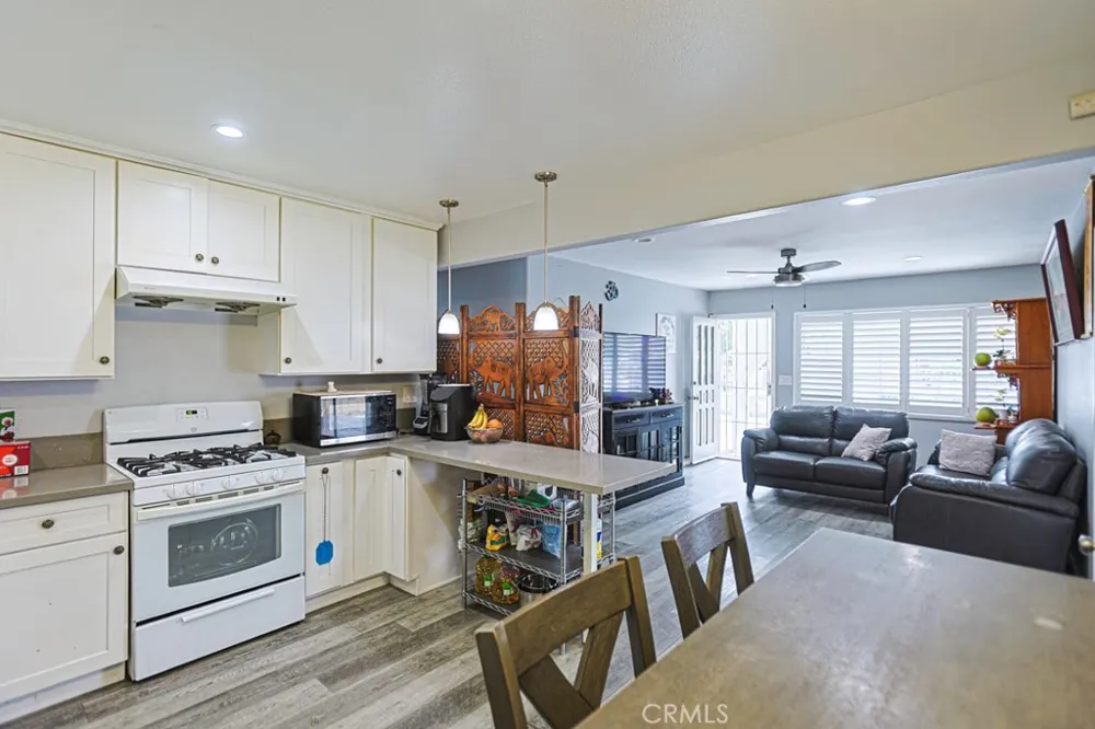 14671 Hunter Ln Midway City, CA 92655