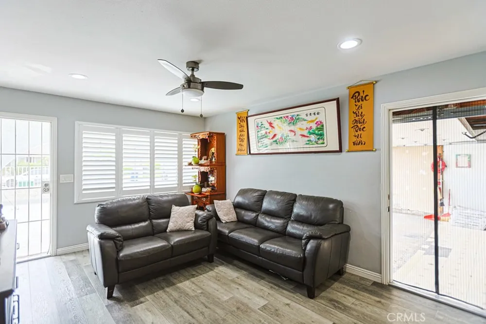 14671 Hunter Ln Midway City, CA 92655