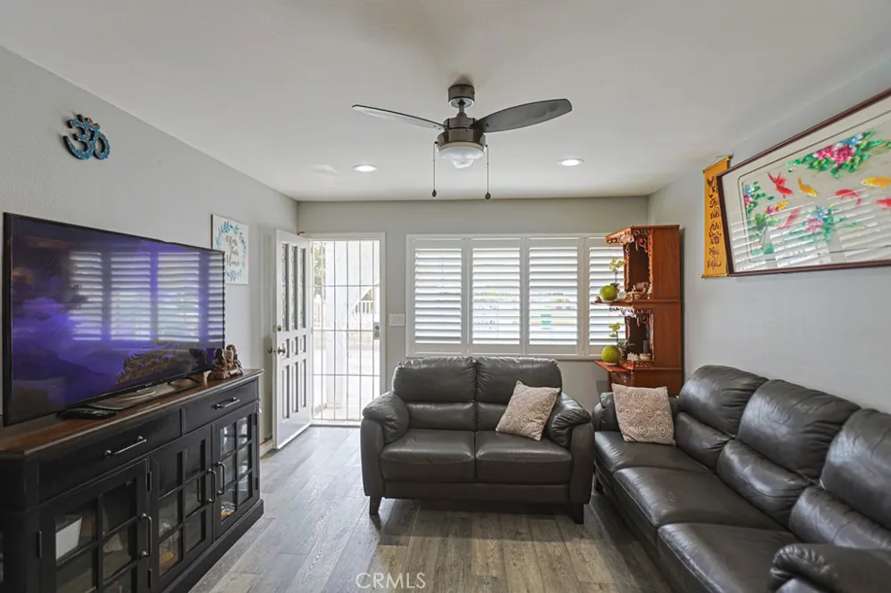 14671 Hunter Ln Midway City, CA 92655