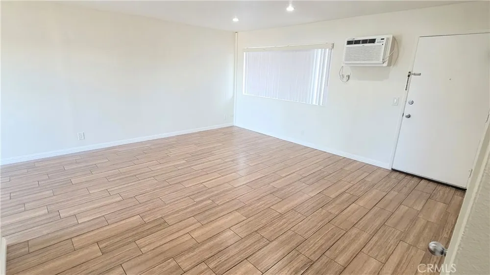 15351 Orange Avenue #26 Paramount, CA 90723