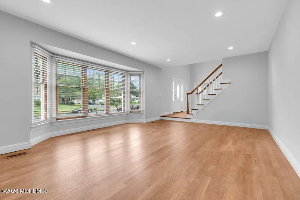 6 Oak Tree Lane Ocean, NJ 07712