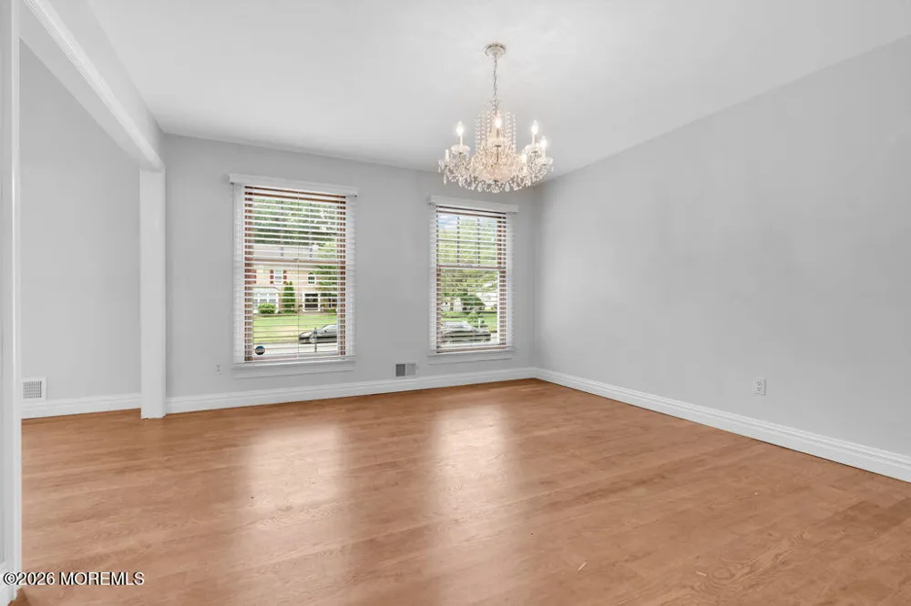6 Oak Tree Lane Ocean, NJ 07712