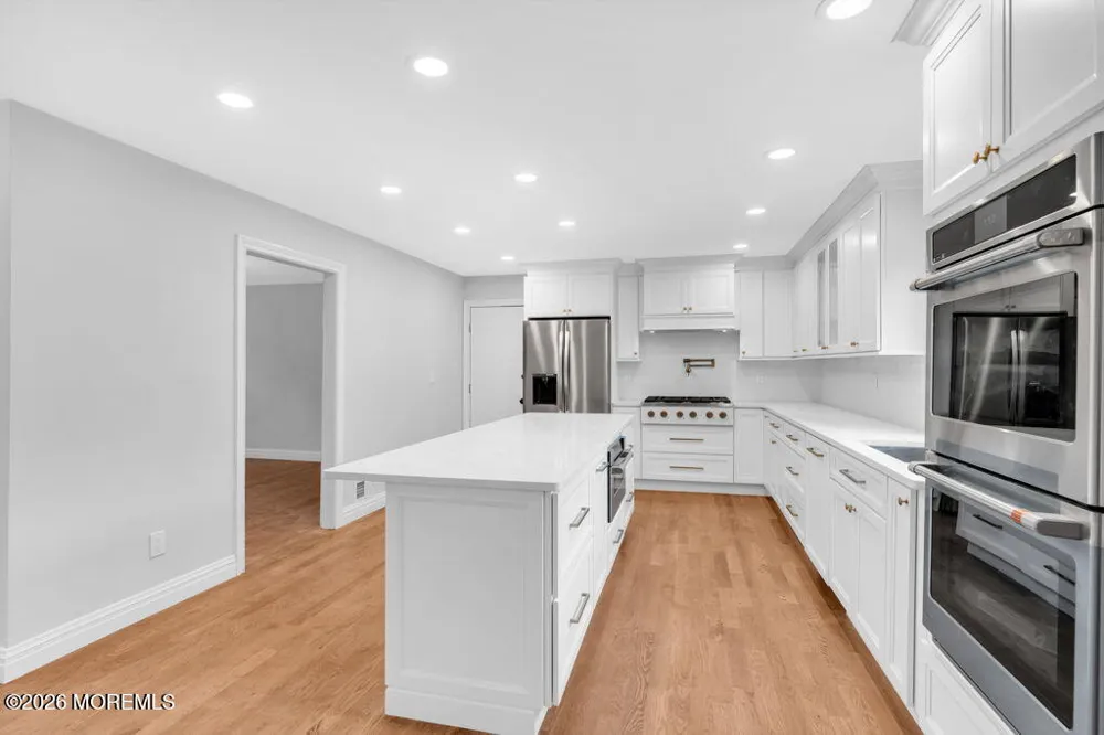 6 Oak Tree Lane Ocean, NJ 07712