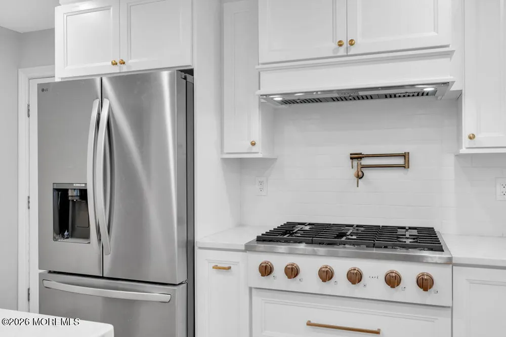 6 Oak Tree Lane Ocean, NJ 07712