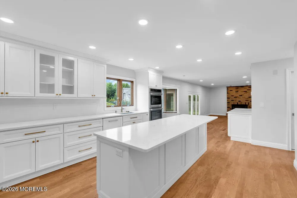 6 Oak Tree Lane Ocean, NJ 07712