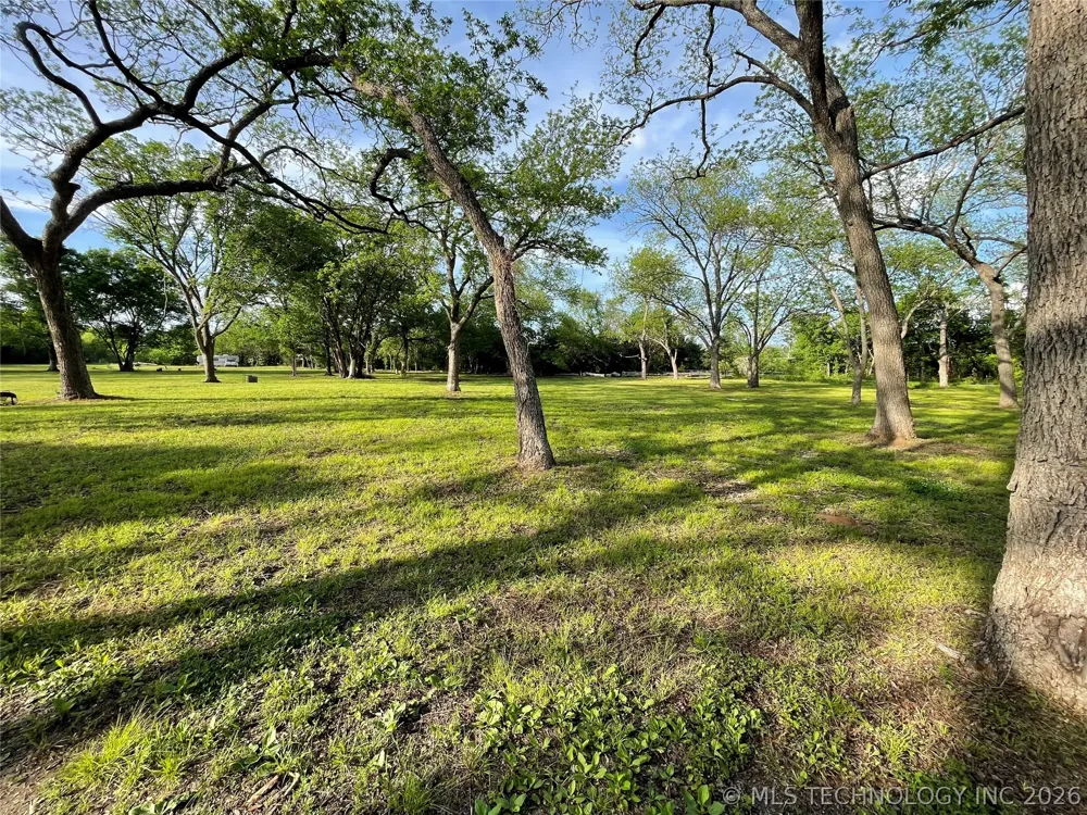1327 Mcclain Rd Road Ardmore, OK 73401