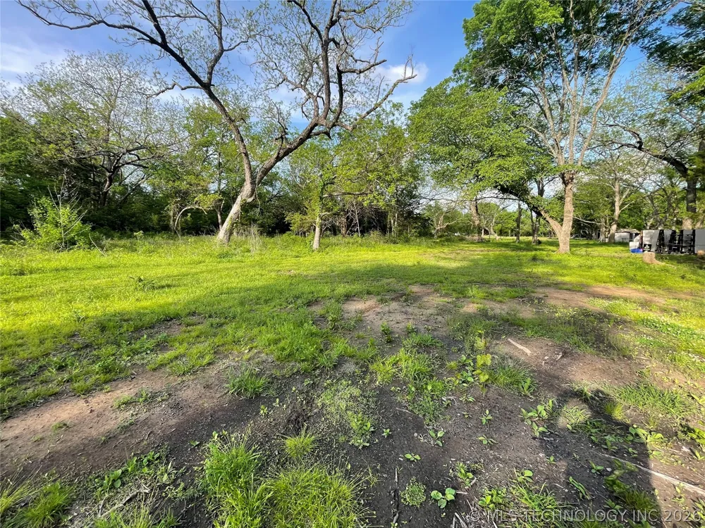1327 Mcclain Rd Road Ardmore, OK 73401