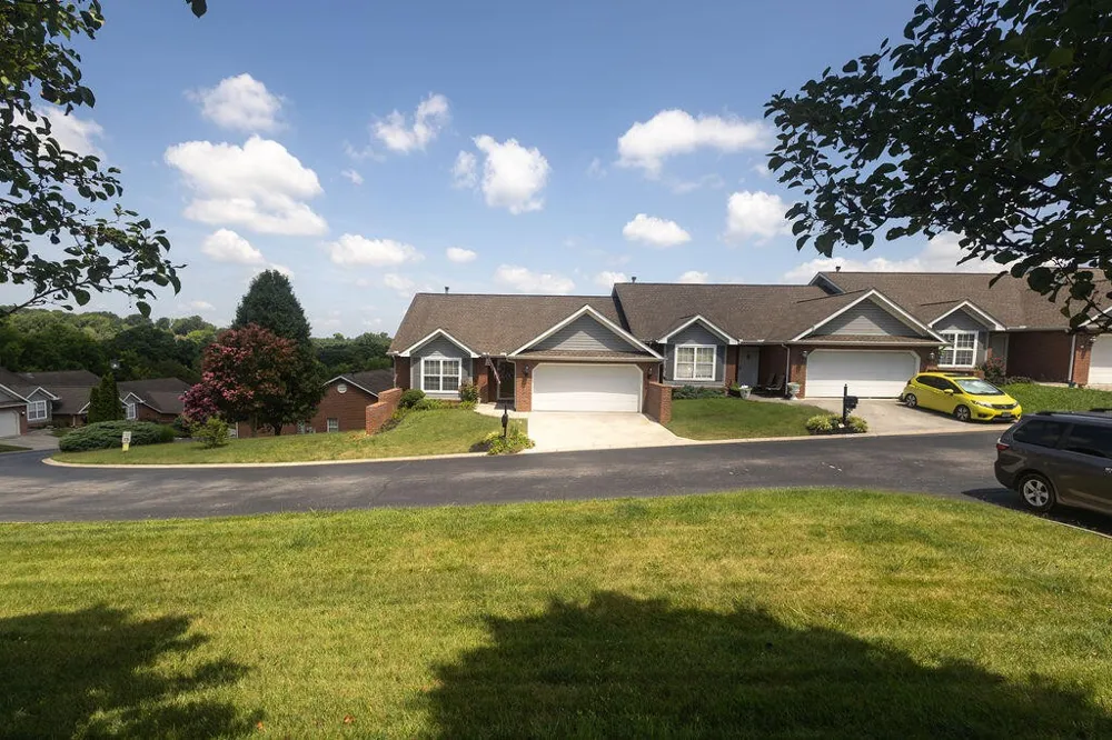 8719 Carriage House Way Knoxville, TN 37923