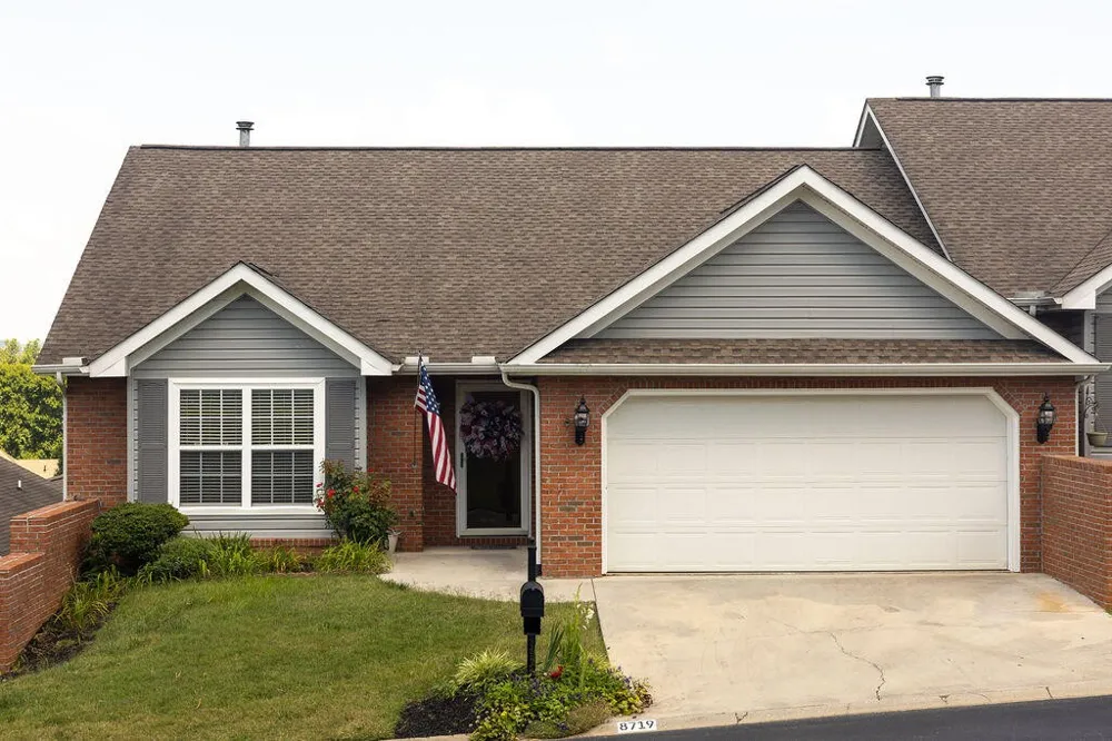 8719 Carriage House Way Knoxville, TN 37923