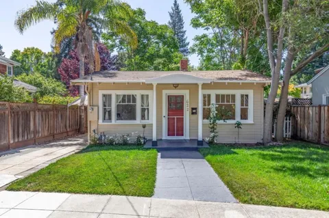 622 Palo Alto Avenue