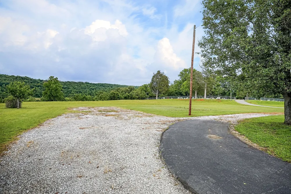 960 Country Club Rd Sparta, TN 38583