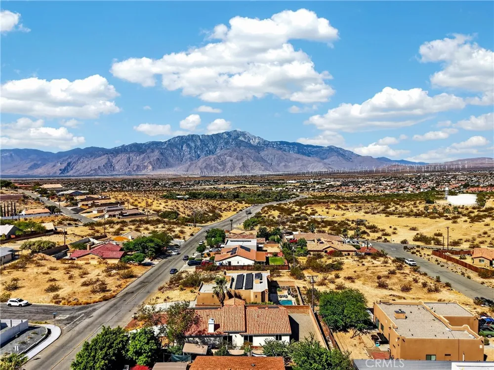 13437 Cuando Desert Hot Springs, CA 92240