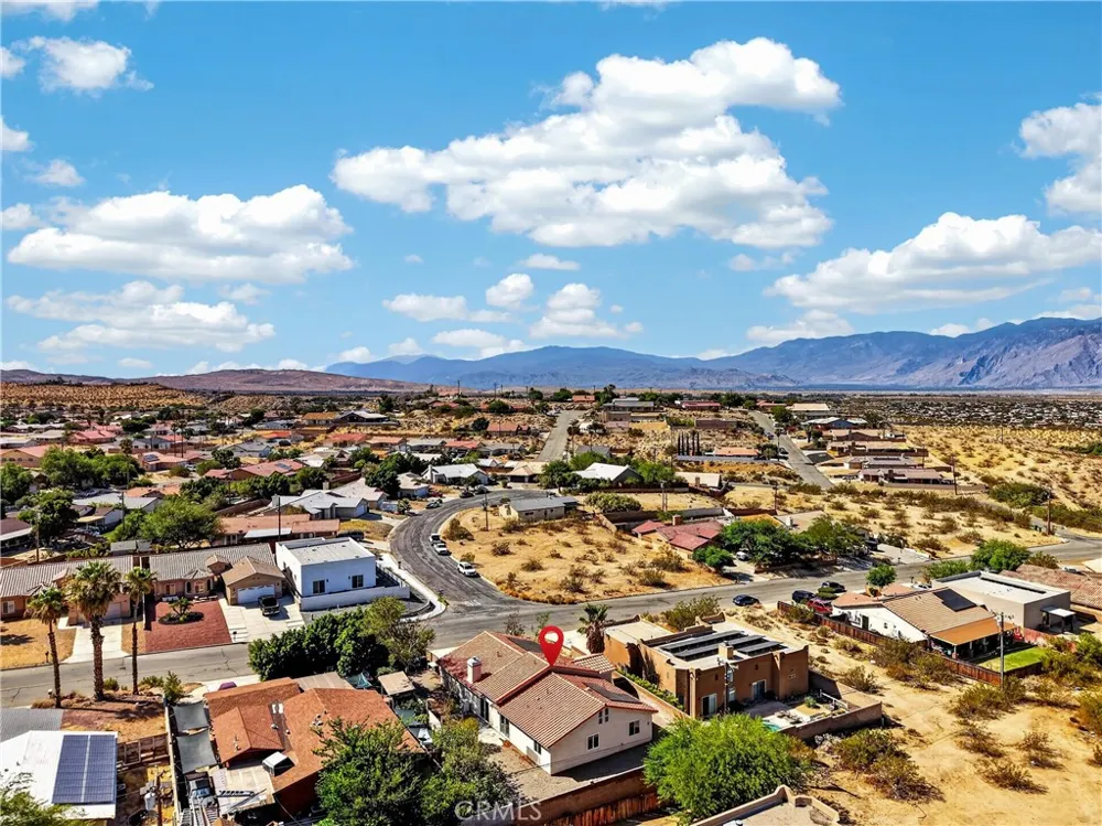 13437 Cuando Desert Hot Springs, CA 92240