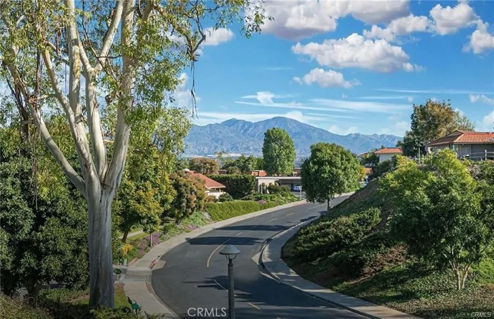 2312 Via Puerta #B Laguna Woods, CA 92637