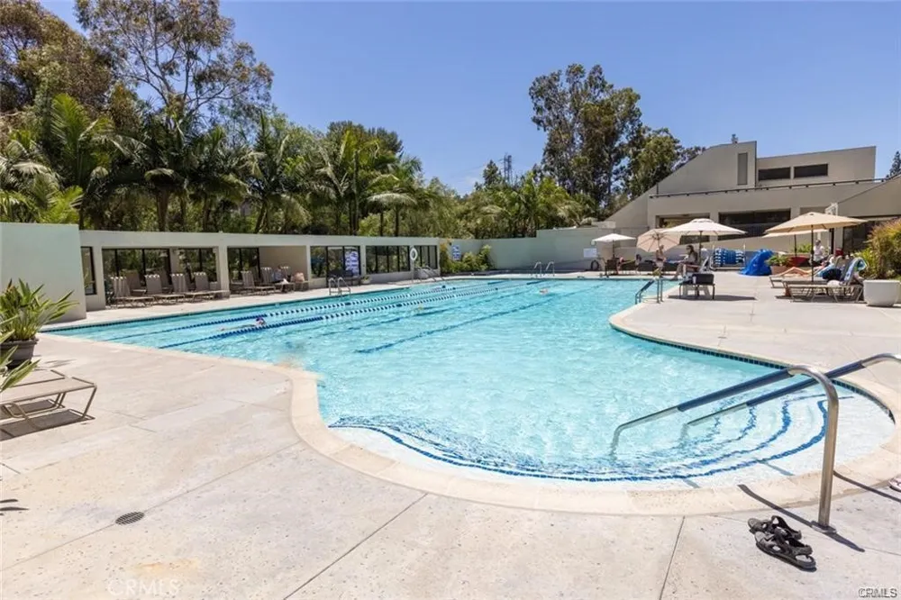 2312 Via Puerta #B Laguna Woods, CA 92637