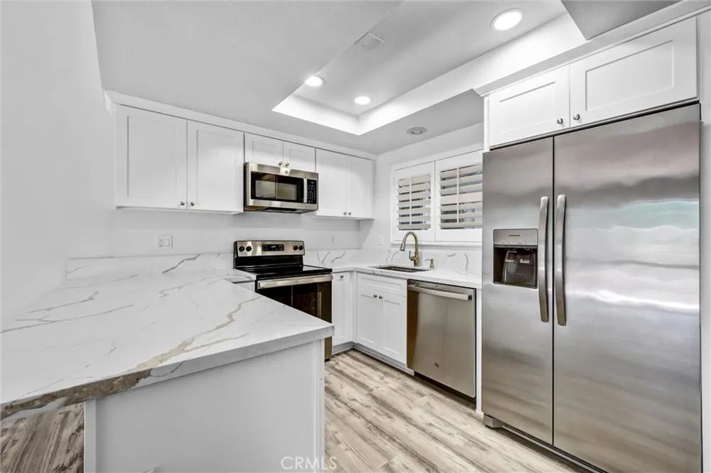 2312 Via Puerta #B Laguna Woods, CA 92637