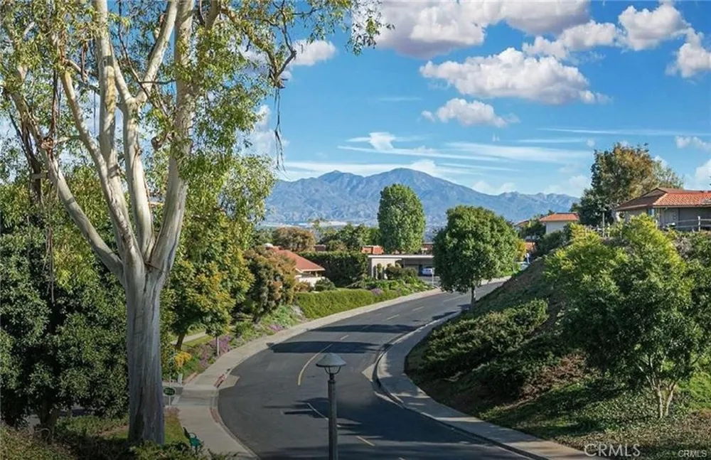 2312 Via Puerta #B Laguna Woods, CA 92637