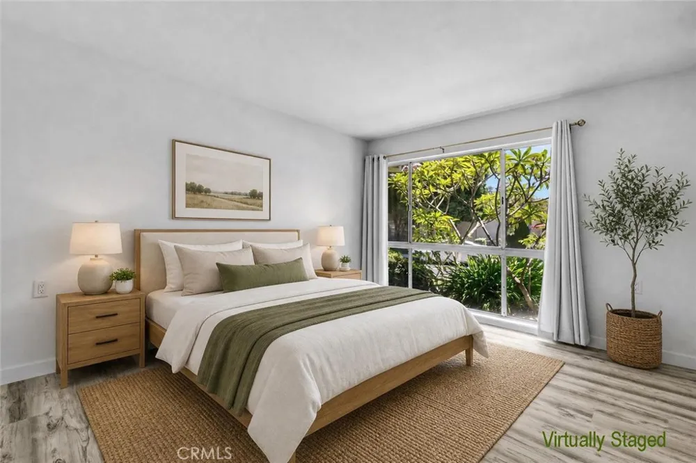 2312 Via Puerta #B Laguna Woods, CA 92637