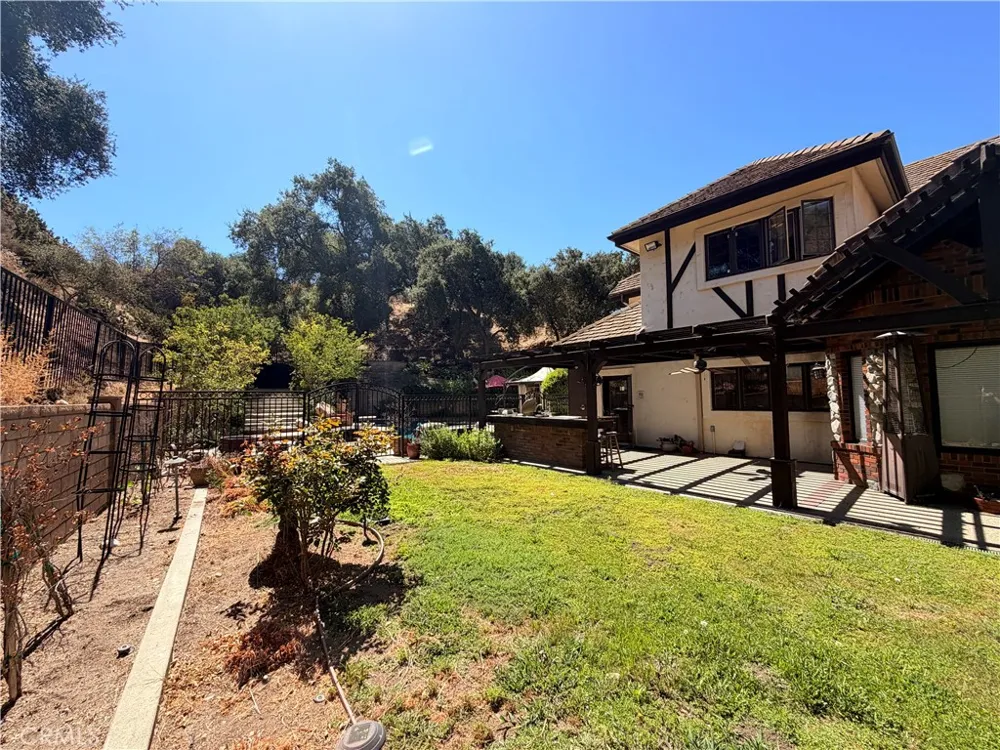5190 Via Del Valle La Verne, CA 91750