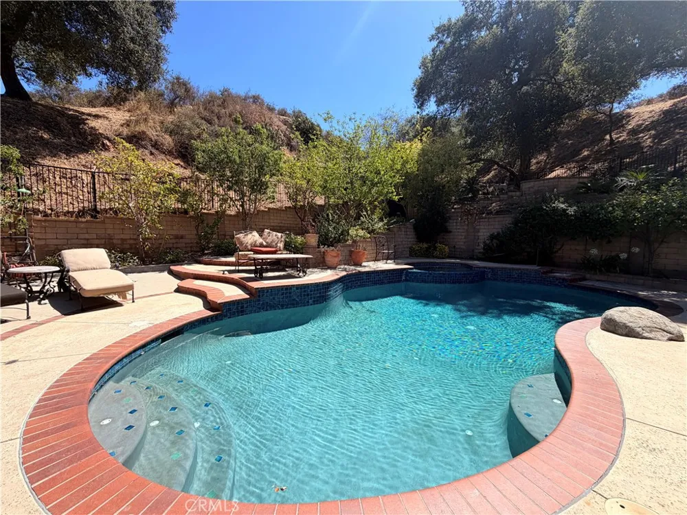 5190 Via Del Valle La Verne, CA 91750