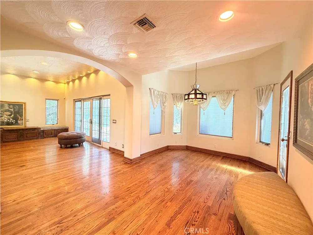 5190 Via Del Valle La Verne, CA 91750