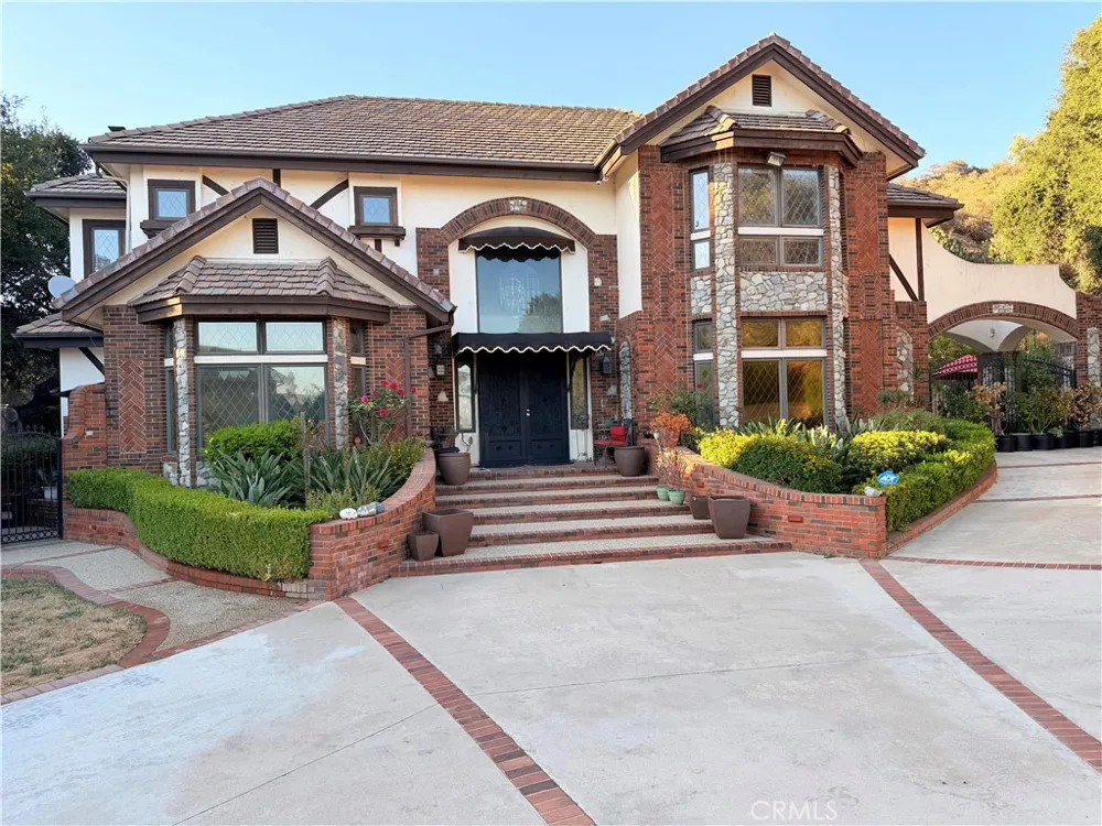 5190 Via Del Valle La Verne, CA 91750