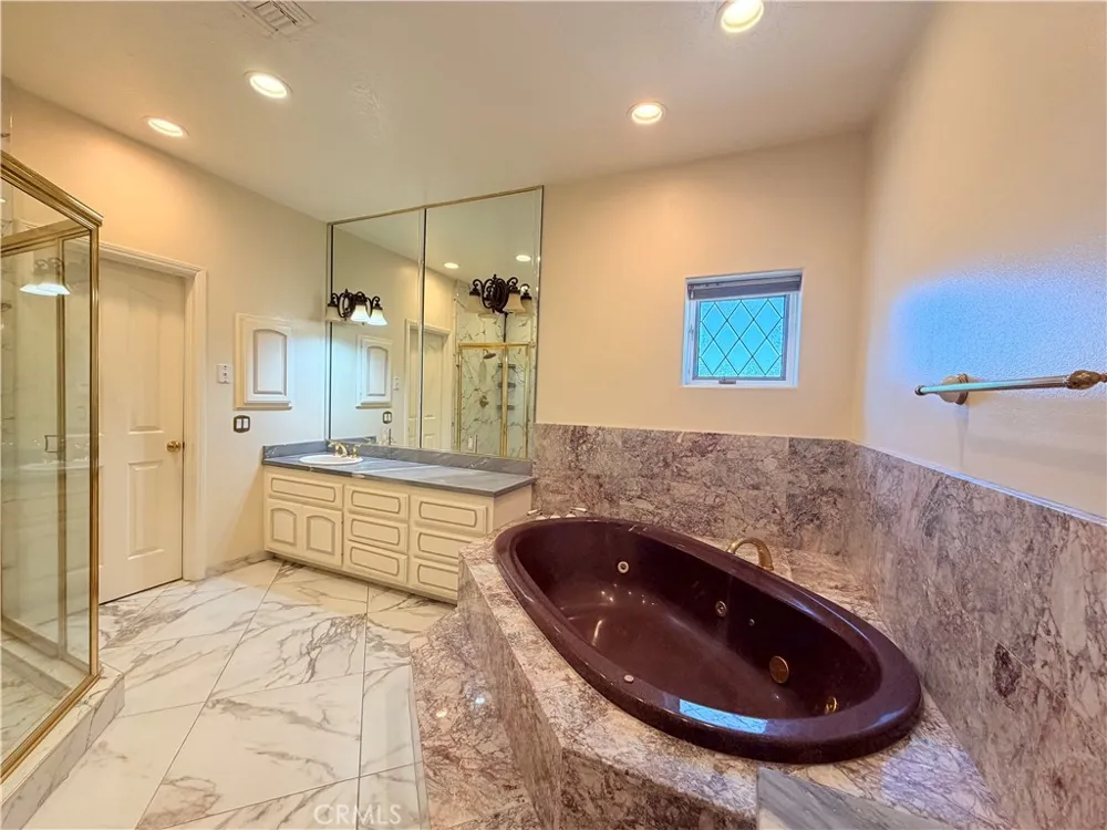 5190 Via Del Valle La Verne, CA 91750