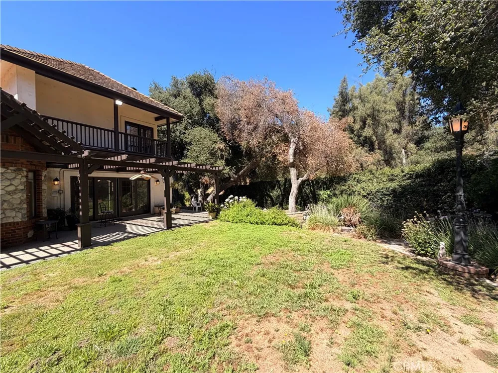 5190 Via Del Valle La Verne, CA 91750