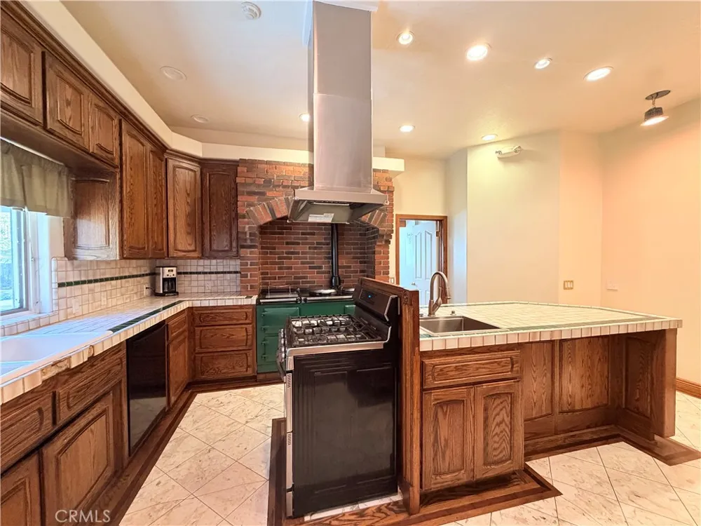 5190 Via Del Valle La Verne, CA 91750