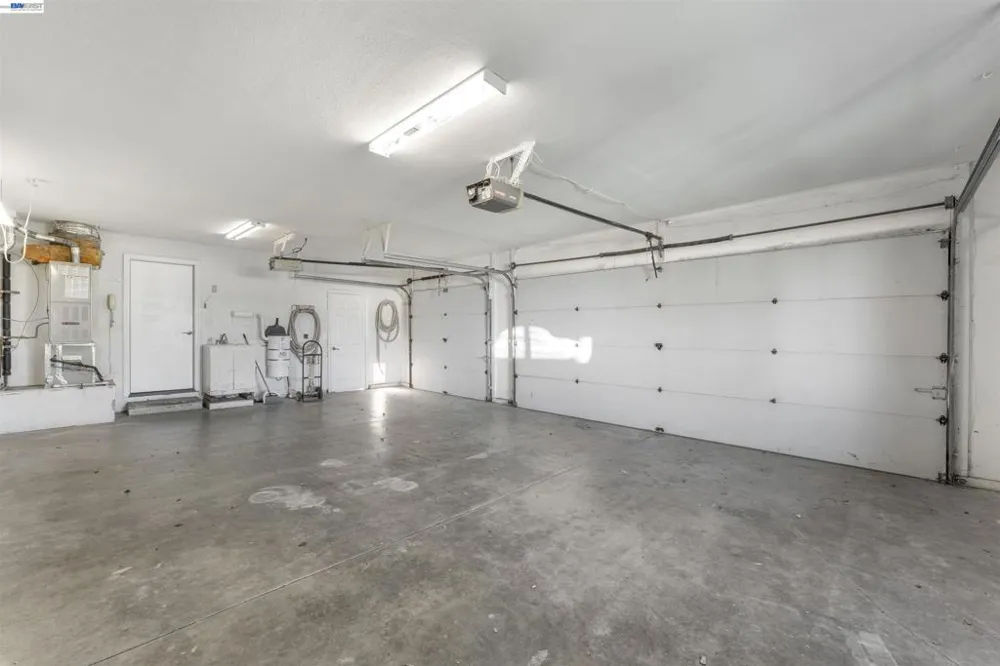 23110 Los Ranchos Dr Tracy, CA 95304