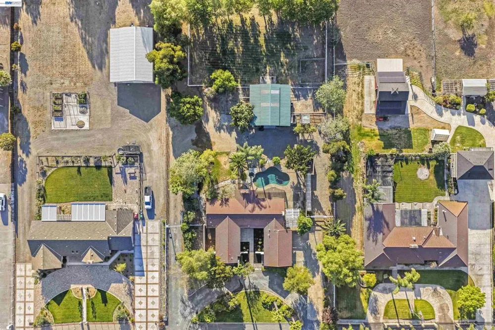 23110 Los Ranchos Dr Tracy, CA 95304