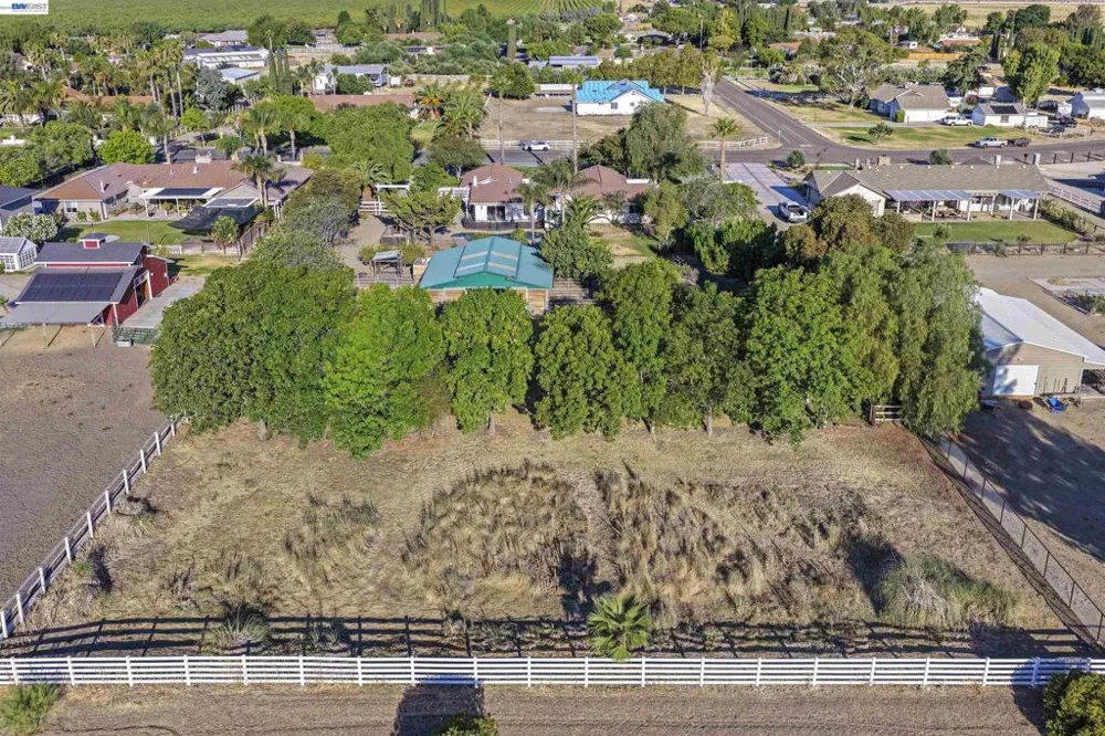 23110 Los Ranchos Dr Tracy, CA 95304