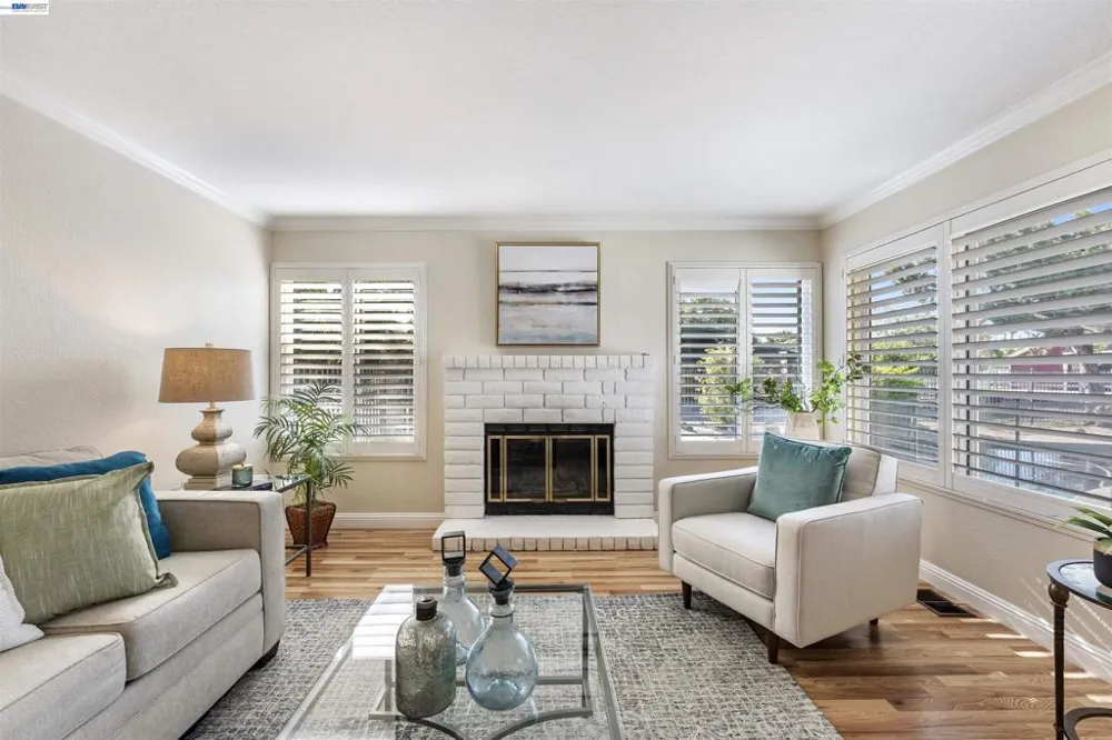 23110 Los Ranchos Dr Tracy, CA 95304