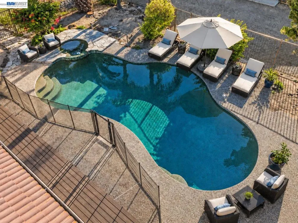 23110 Los Ranchos Dr Tracy, CA 95304