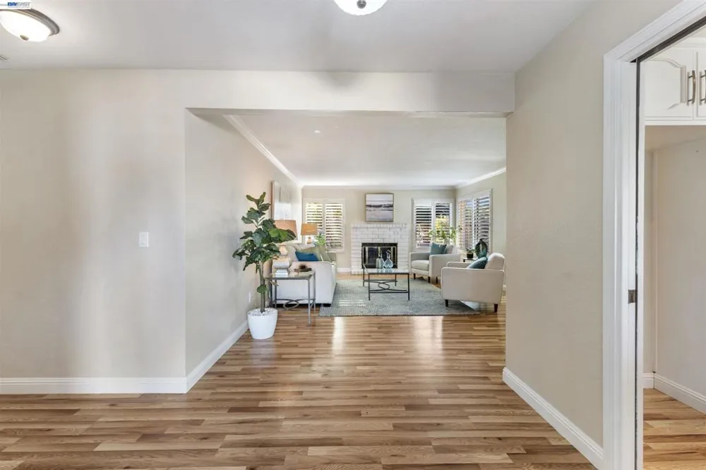 23110 Los Ranchos Dr Tracy, CA 95304