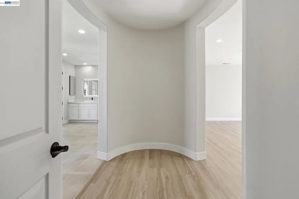 2200 Lotus Way Tracy, CA 95376