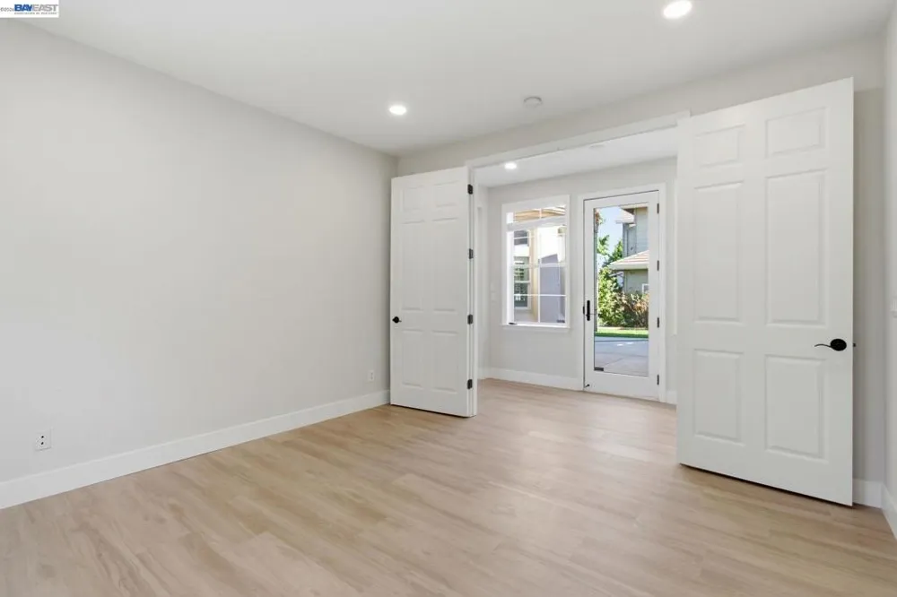 2200 Lotus Way Tracy, CA 95376