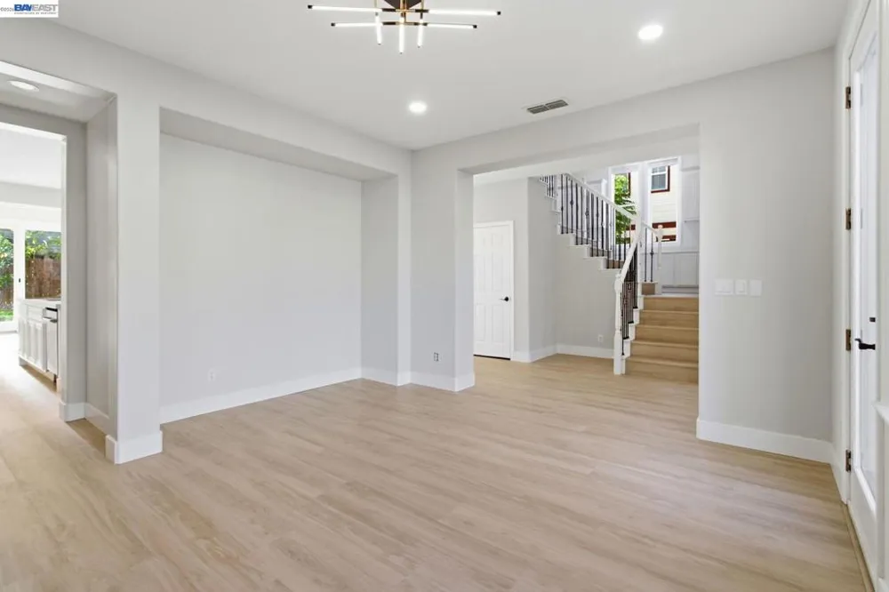 2200 Lotus Way Tracy, CA 95376