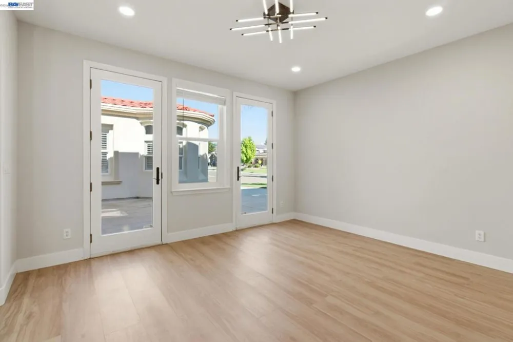 2200 Lotus Way Tracy, CA 95376