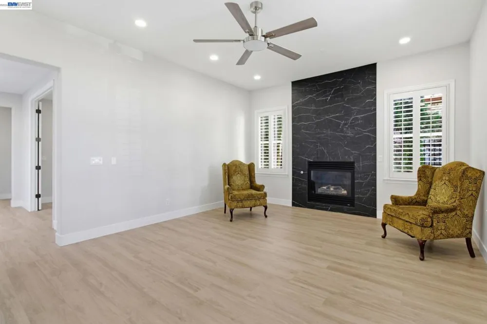 2200 Lotus Way Tracy, CA 95376