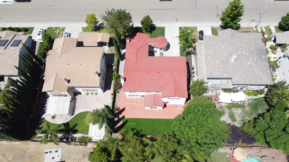 2200 Lotus Way Tracy, CA 95376